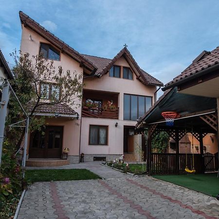 Casa Nicoladis Leilighet Zărneşti Eksteriør bilde