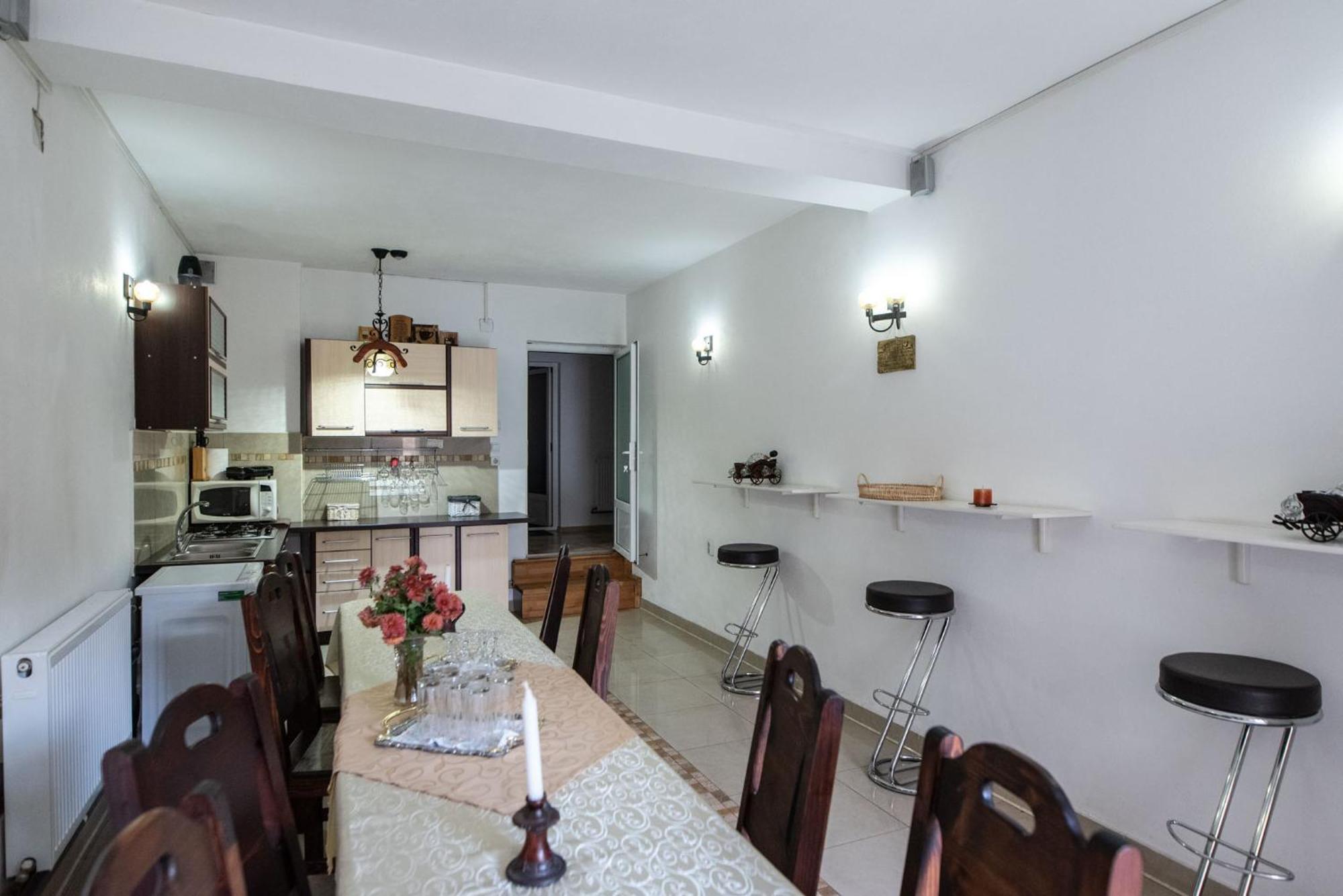 Casa Nicoladis Leilighet Zărneşti Eksteriør bilde