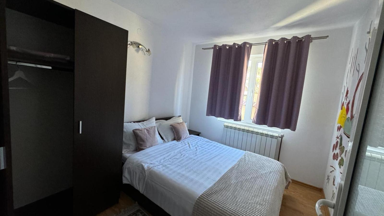 Casa Nicoladis Leilighet Zărneşti Eksteriør bilde