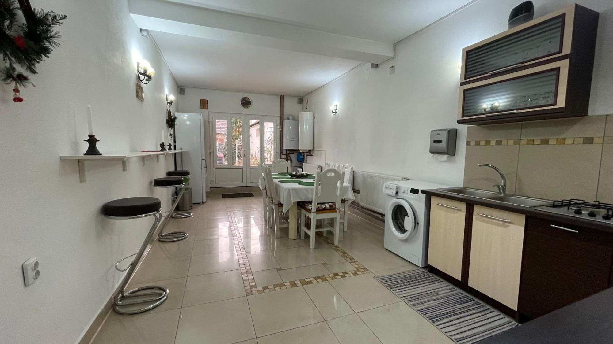 Casa Nicoladis Leilighet Zărneşti Eksteriør bilde