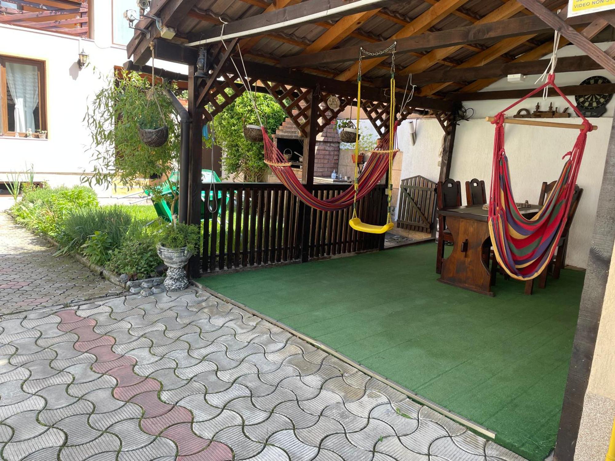 Casa Nicoladis Leilighet Zărneşti Eksteriør bilde